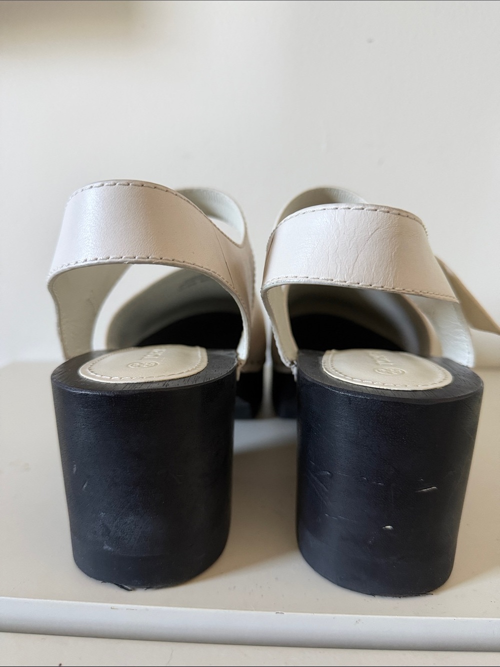 Tory Burch Runway Lug-sole Leather Clog Clogs. Cream Sz 9.5 - Picture 5 of 11